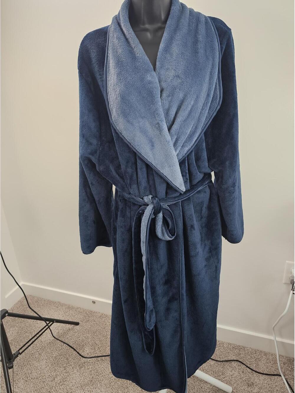 Koolaburra by UGG Navy Plush Robe Size XXL
